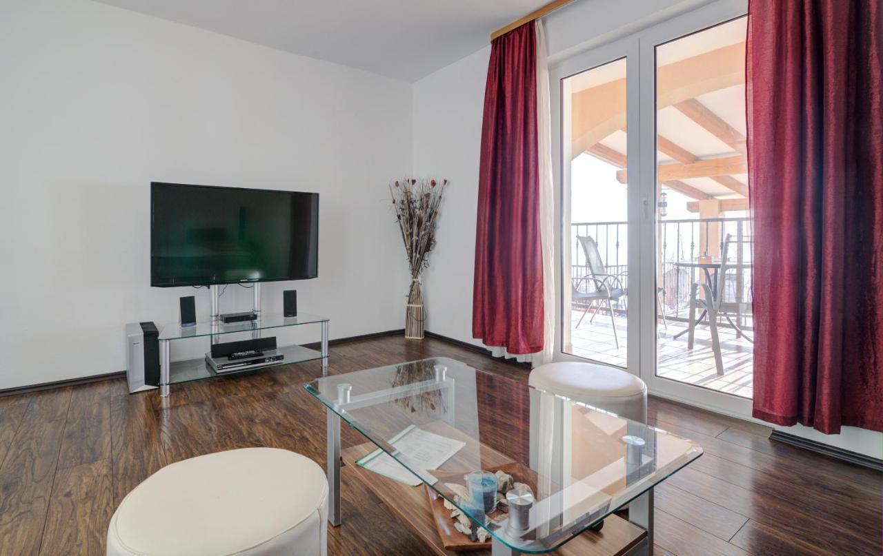 Apartments Lucia Senj 1 Luaran gambar