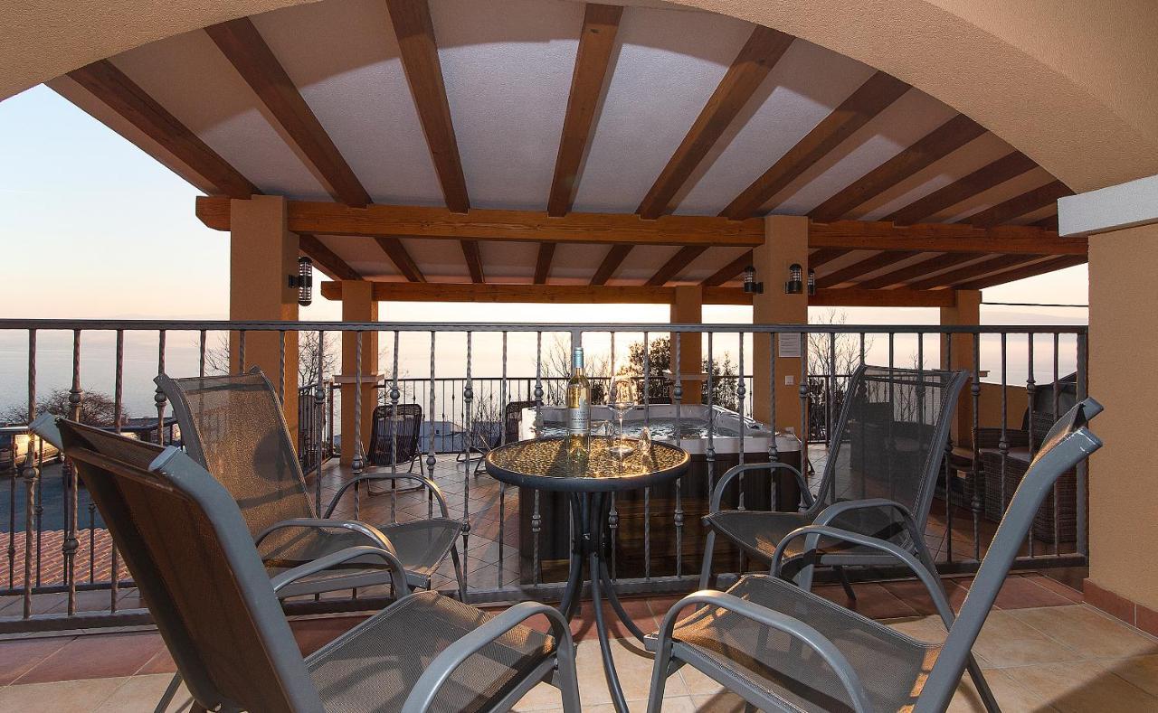 Apartments Lucia Senj 1 Luaran gambar