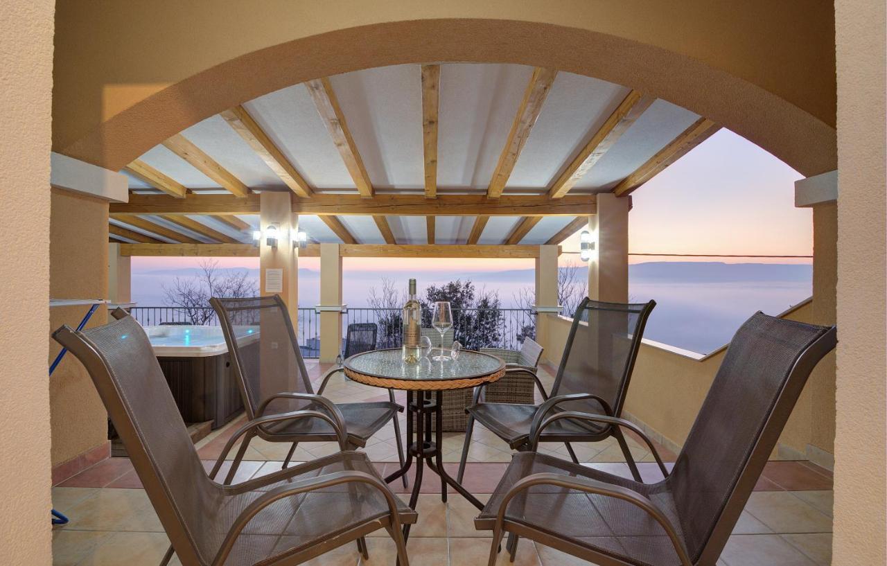 Apartments Lucia Senj 1 Luaran gambar