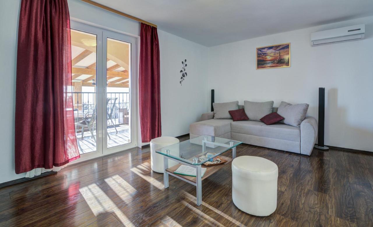 Apartments Lucia Senj 1 Luaran gambar