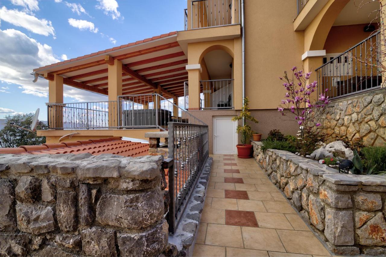 Apartments Lucia Senj 1 Luaran gambar